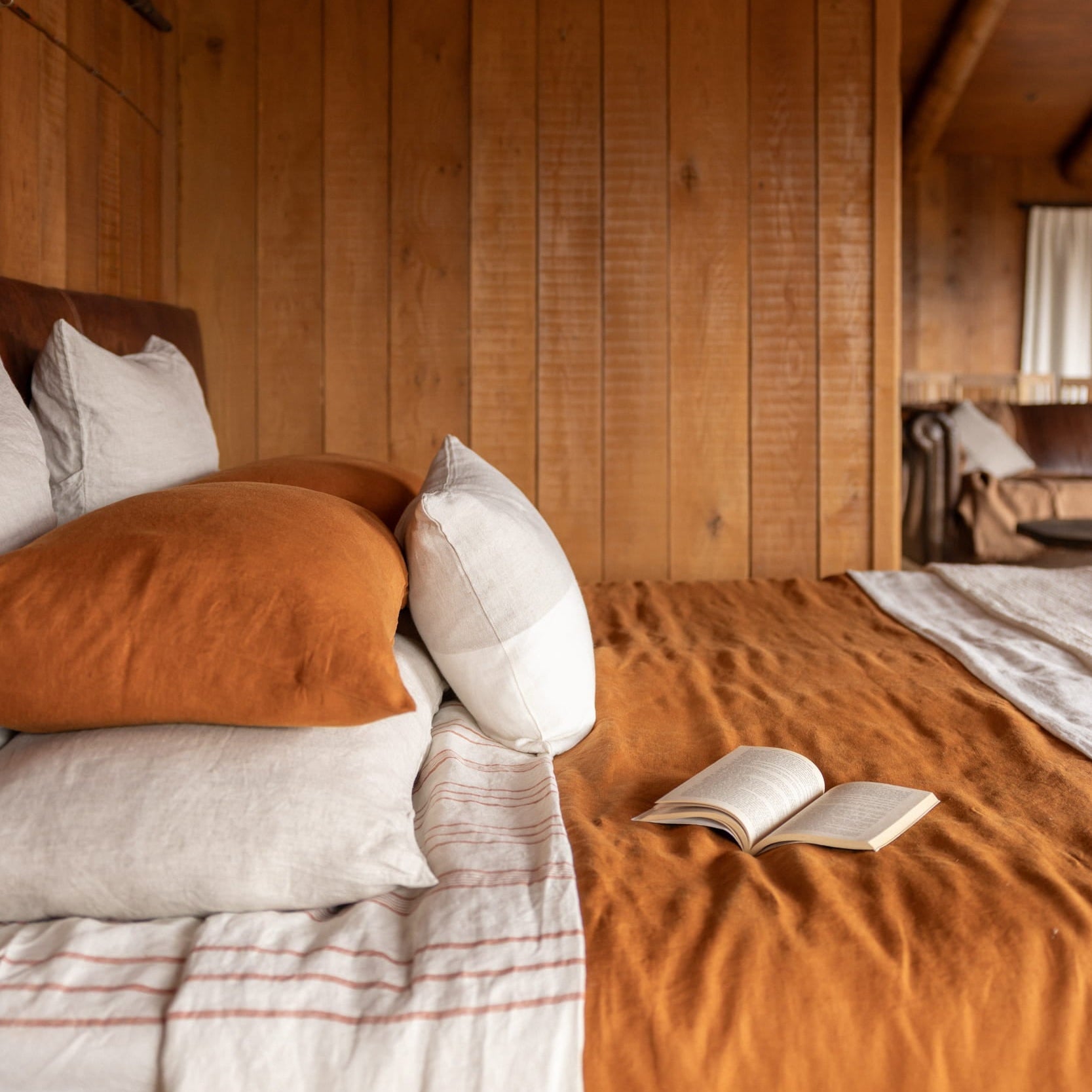 Rust Linen Duver Cover